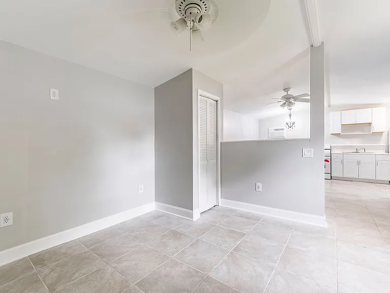 2017 Oceanview Pl — Photo 7