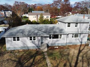 751 Centerwood Street, West Babylon, NY 11704