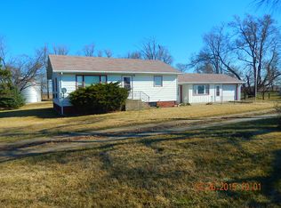 2048 Burr Oak Ave, Winterset, IA 50273
