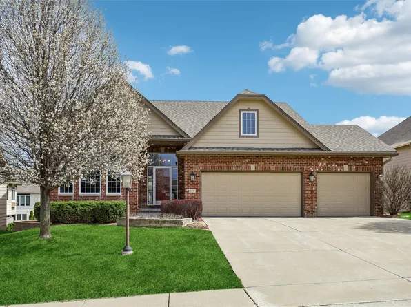 3505 154th St, Urbandale, IA 50323