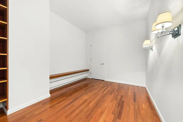 Rented by Compass | media 23
