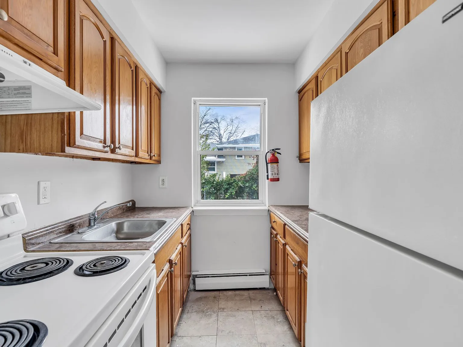 5th Avenue Apartments — Photo 4