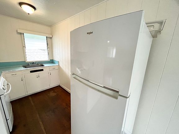 4th image of 2115 Algaroba St #8