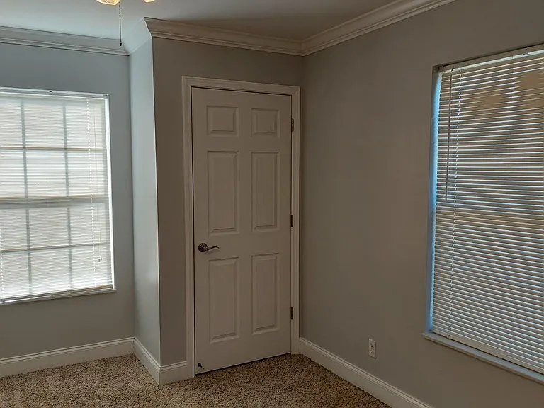 931 Mercer Dr — Photo 14