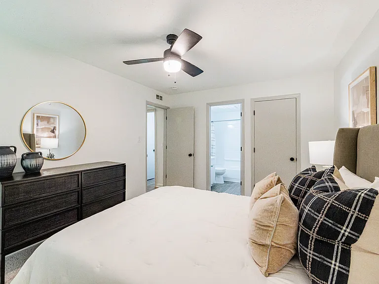 Enclave at North Point — Photo 8