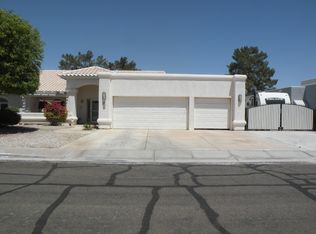 10224 S Fairway Ln, Yuma, AZ 85367