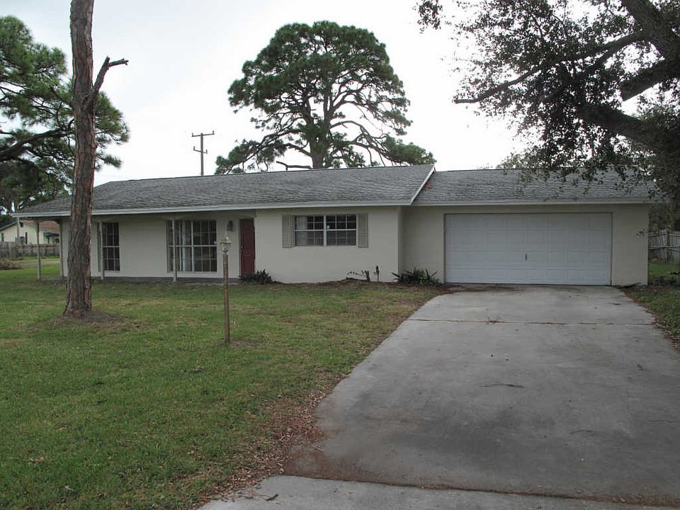1st image of 2413 Saint Lucie Blvd