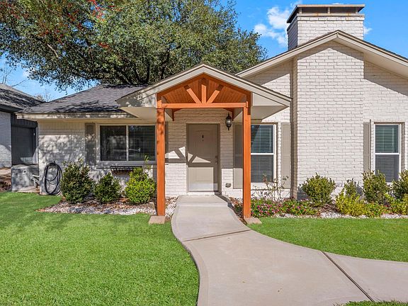 2nd image of 56 Greentree Ln