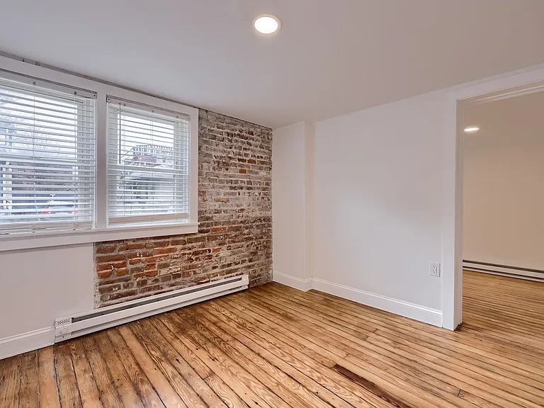 147-149 Church St #1-305 — Photo 2