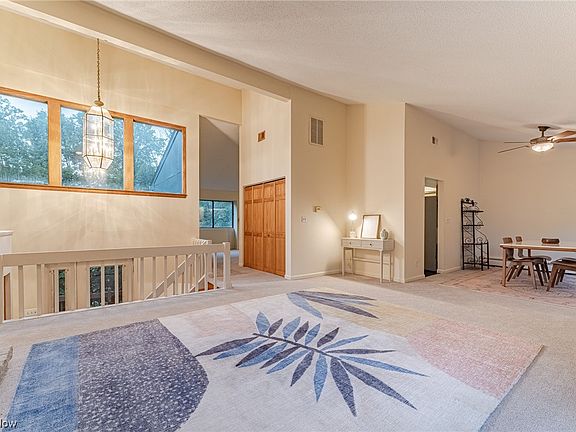 5th image of 17556 Indian Hills Dr