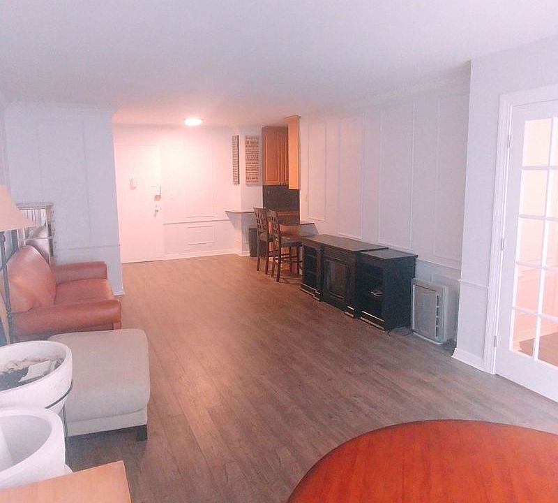 1st image of 77 W 55th St APT 17D
