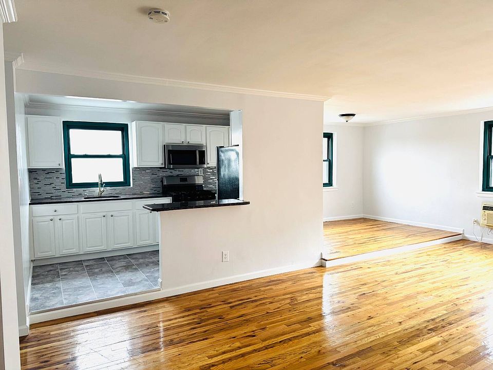 1st image of 210 Atlantic Ave APT C3h