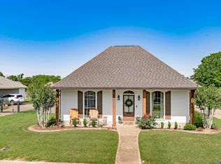 6131 Windwood Dr, Zachary, LA 70791