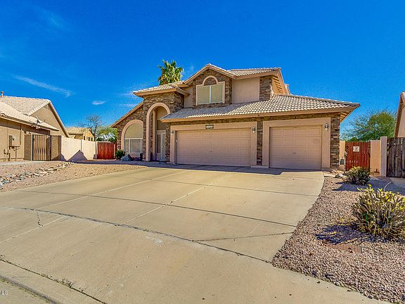 3rd image of 2417 S Brighton Cir