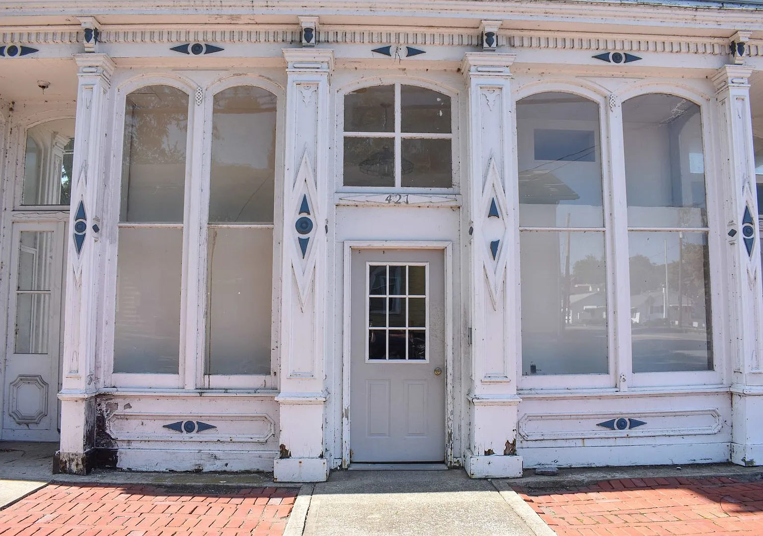 RELM421 — Photo 2