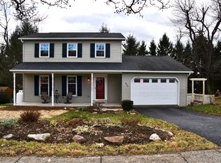 932 Woodridge Dr, Enola, PA 17025