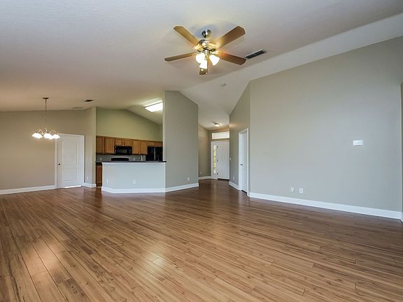 5th image of 1727 Presidio Dr