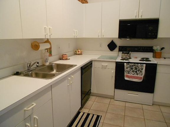 2nd image of 5016 Rose Hill Dr APT 2301
