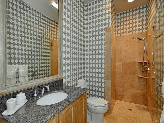 3rd image of 11 Plateau Dr #11