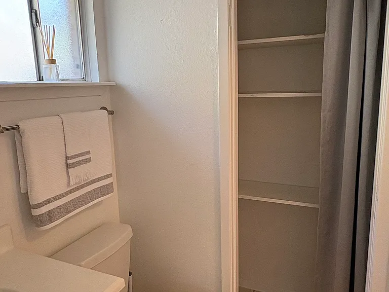13827 Flagstone Dr — Photo 25