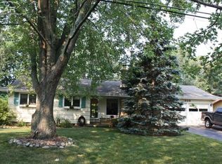 509 Sharon Dr, Flushing, MI 48433