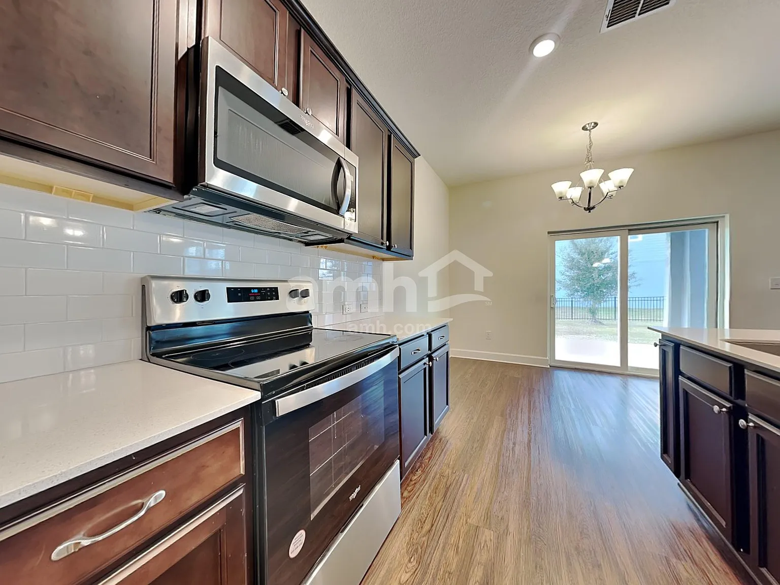 4 bed, 2.5 bath, 2297 sqft, $2,740 — Photo 3