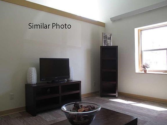 2nd image of 2915 2nd Ave S APT 104