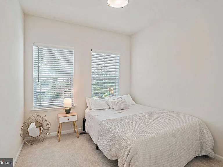 3443 Carnaby St — Photo 23