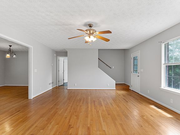 5th image of 279 Keeble Creek Dr