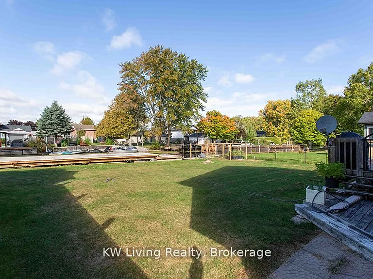 702 Lake Dr S — Photo 7