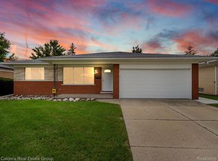 4352 Bernice Rd, Warren, MI 48091