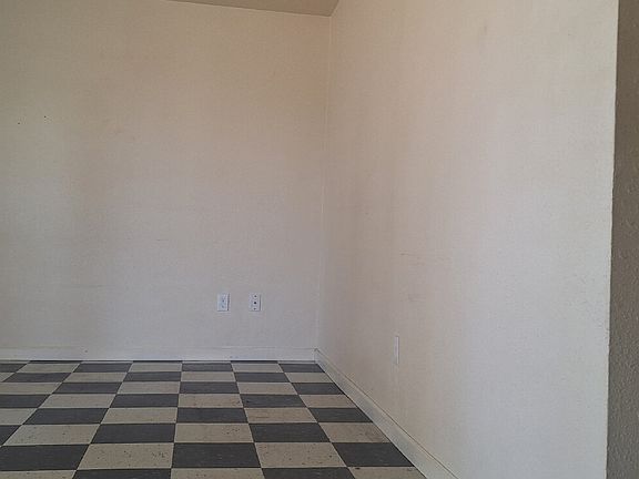 4th image of 1707 N Highway 26 APT 2