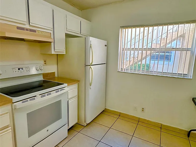 12165 Royal Palm Blvd #3C — Photo 4