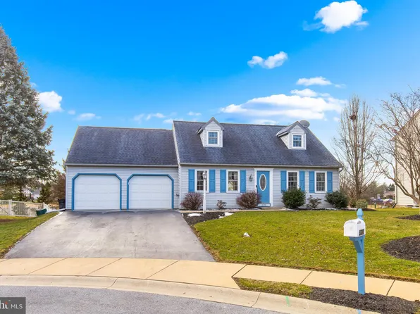 5720 Pine St, East Petersburg, PA 17520