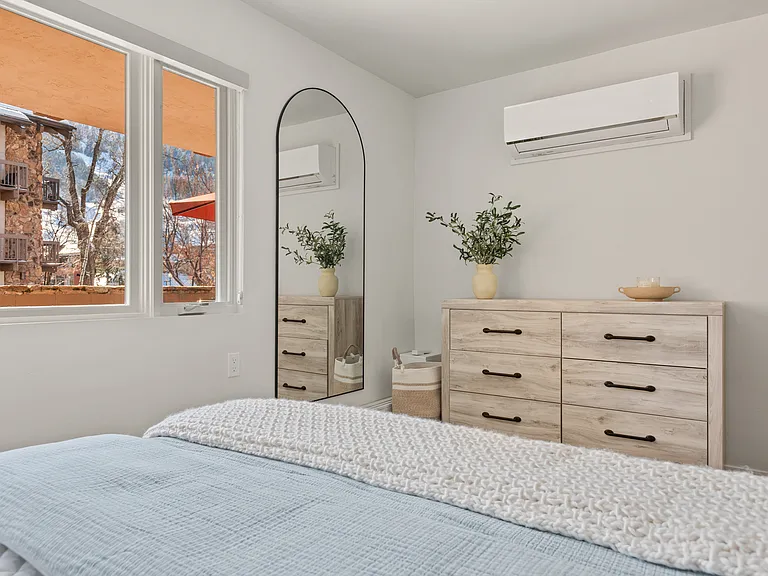 605 E Main St #7 — Photo 8
