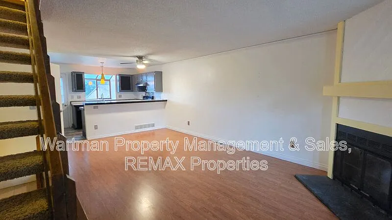 3 bed, 2.5 bath, 1504 sqft, $1,750 — Photo 3