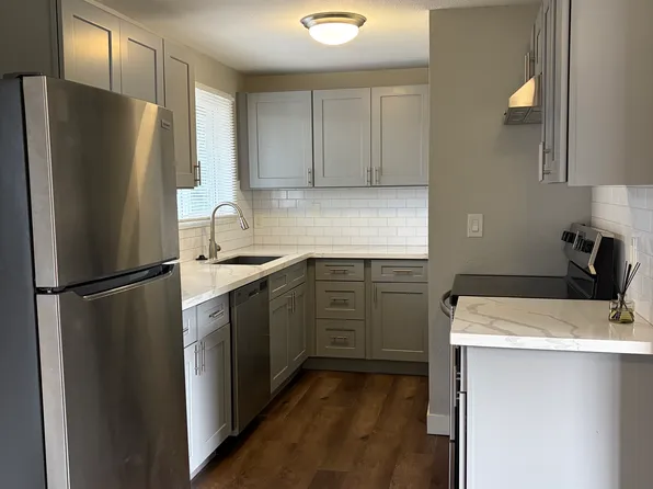 925 SW Holden St, Seattle, WA