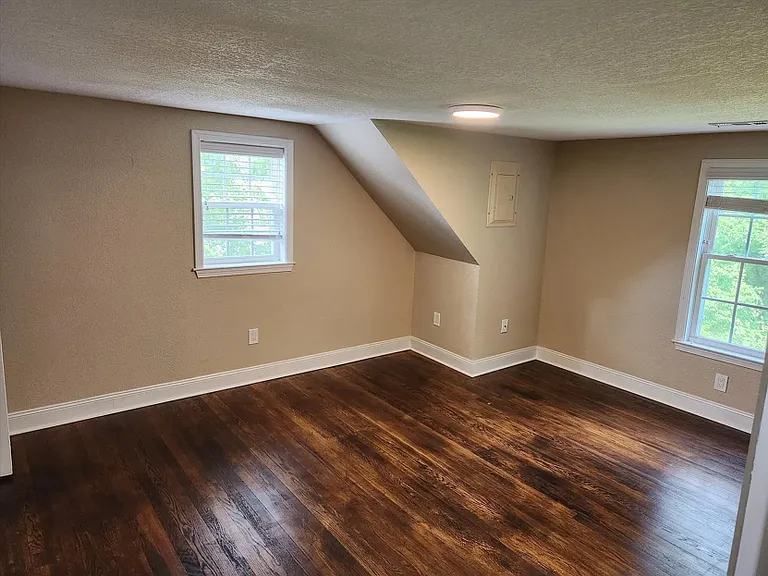 578 Harrop Ln #4 — Photo 8