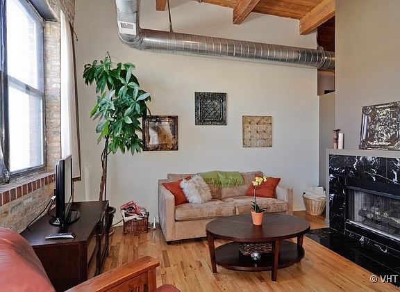 2nd image of 612 N Oakley Blvd APT 215