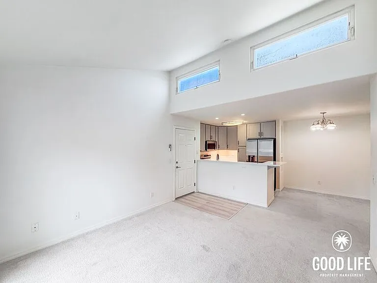 5252 Balboa Arms Dr #228 — Photo 3