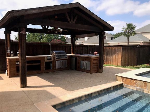 2nd image of 5500 Pinecrest Ct