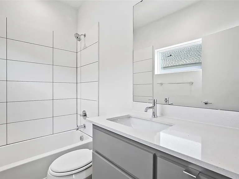 4713 Bryan St #504 — Photo 23