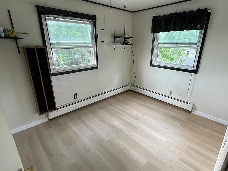 13691 Hendricks Ave — Photo 6