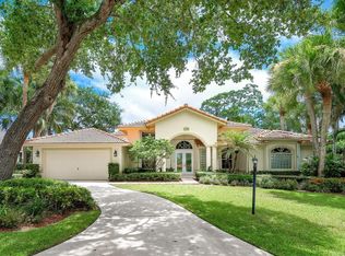 2805 Hampton Circle E, Delray Beach, FL 33445