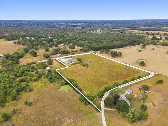 3rd image of 404 State Road H