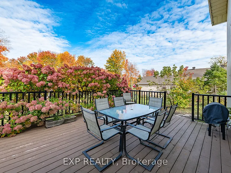 1238 Barnwell Cres — Photo 44
