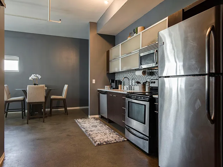 2115 Yeaman Pl #332 — Photo 6
