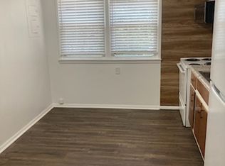 421 N High St #11, Hartford City, IN 47348