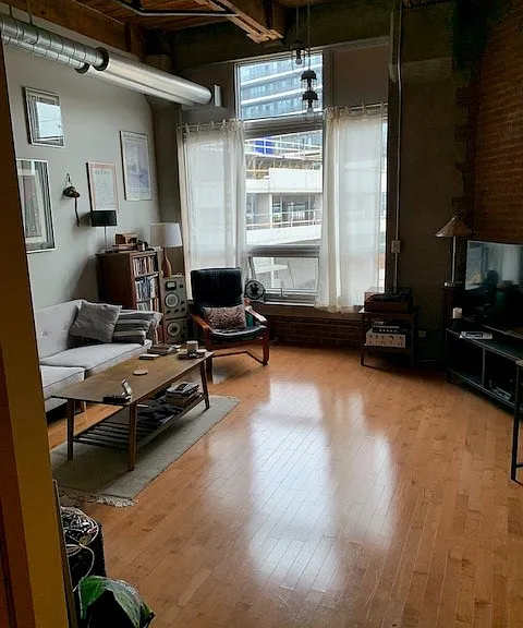 26 Ontario St — Photo 8