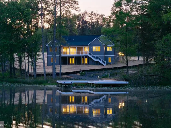 168 Compass Cv, Mineral, VA 23117